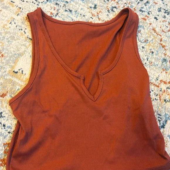 Rust Ribbed Tank Top - Picture 3 of 3
